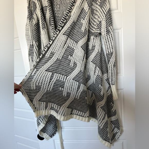 Aniina Knit Handkerchief Cut Open Sweater, Belted Size Large - Picture 5 of 9